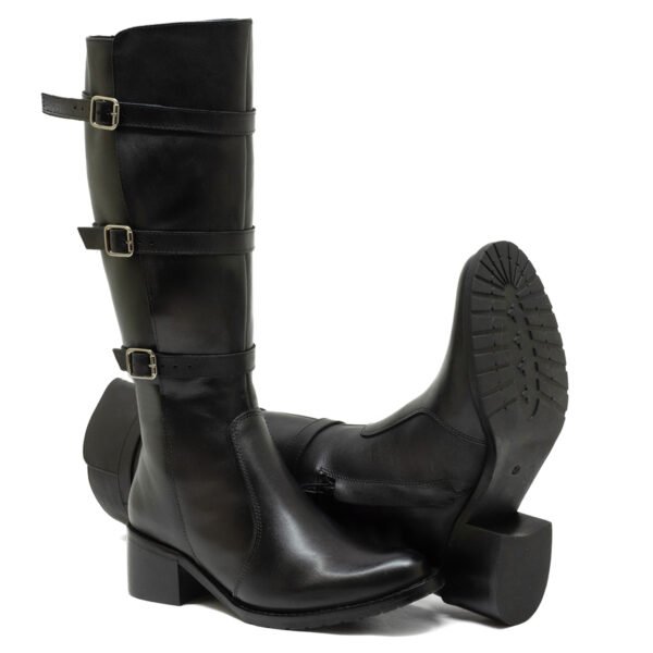 Bota de Couro Cano Alto e Ajustável