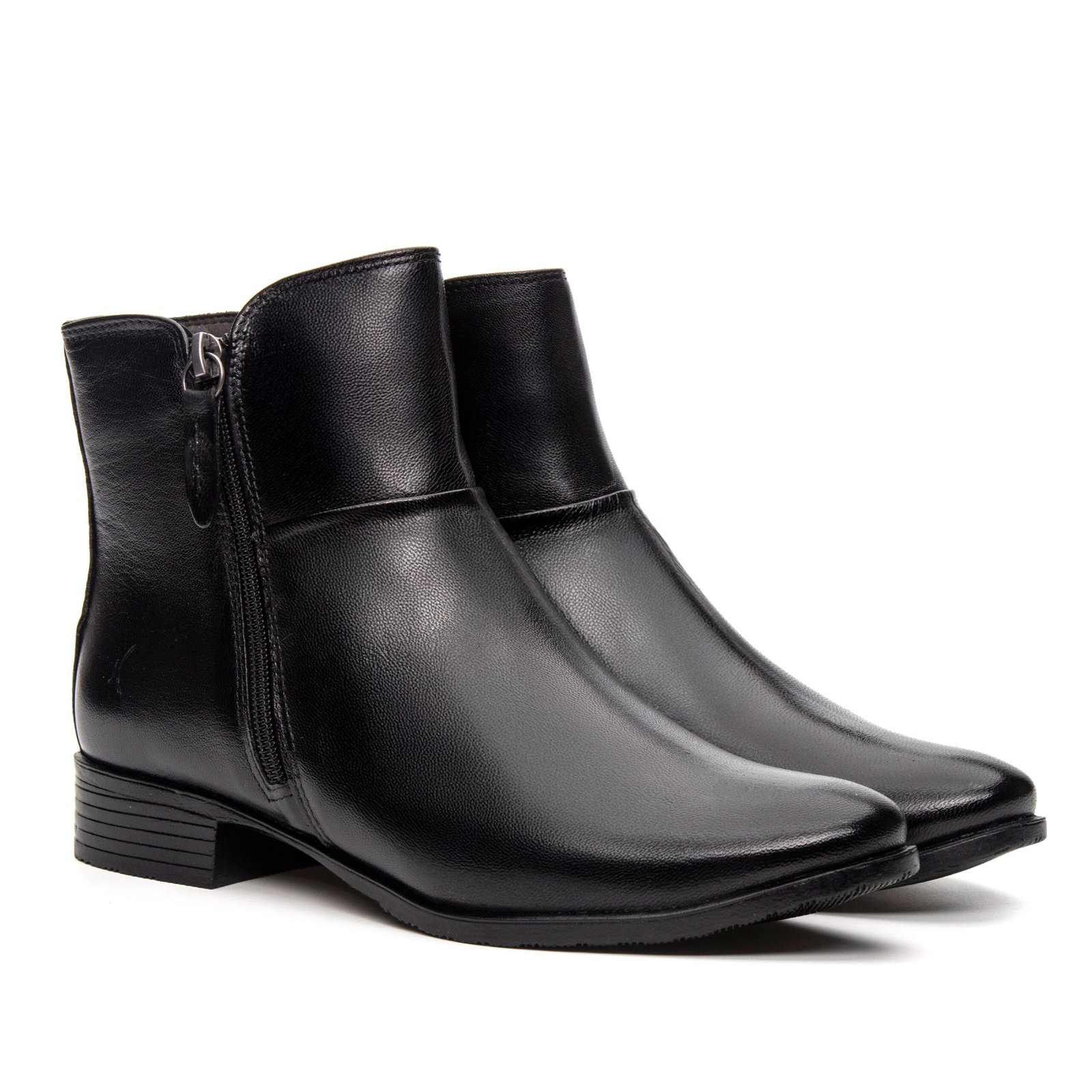 Bota de Couro Cano Curto Preta